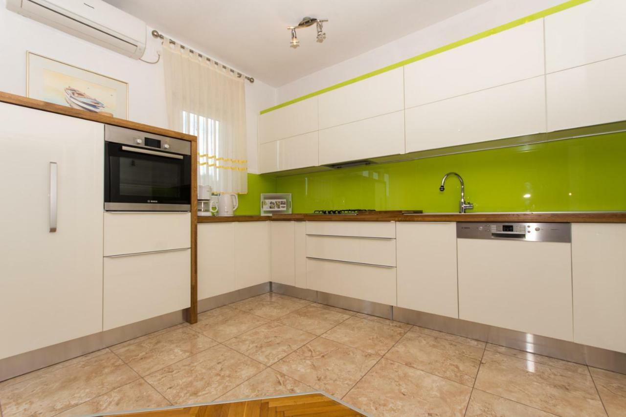 Apartman Domic Slatine Exterior foto